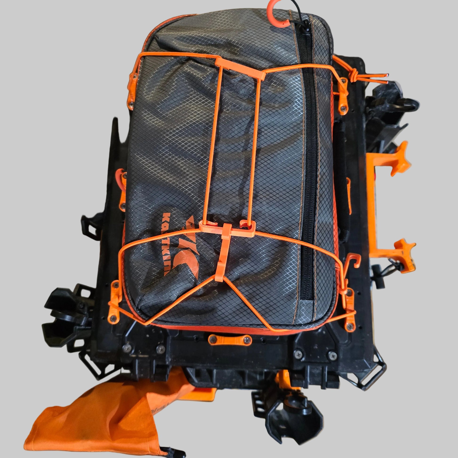 Padeye kit holding a bait bag