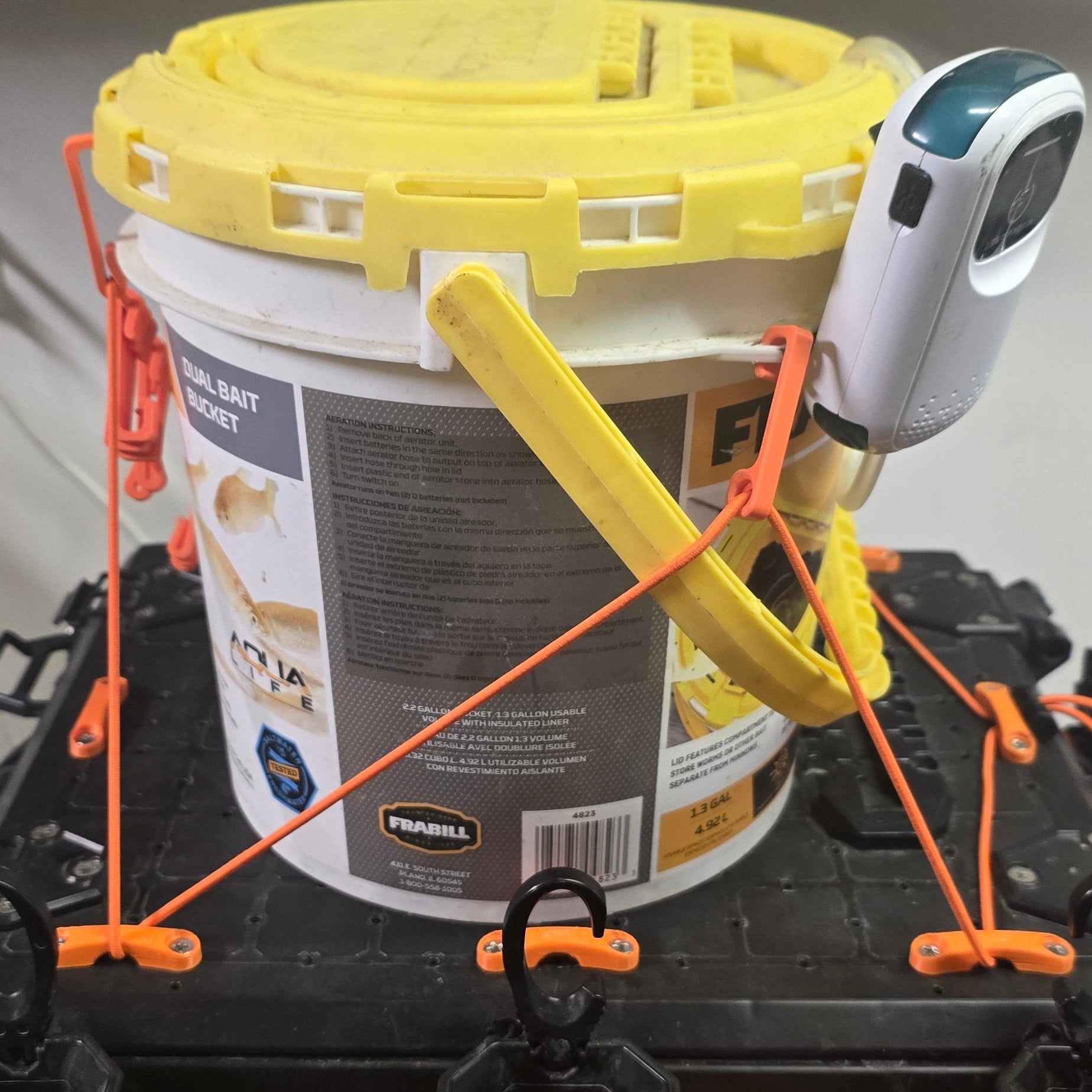 Padeye kit holding a minnow bucket