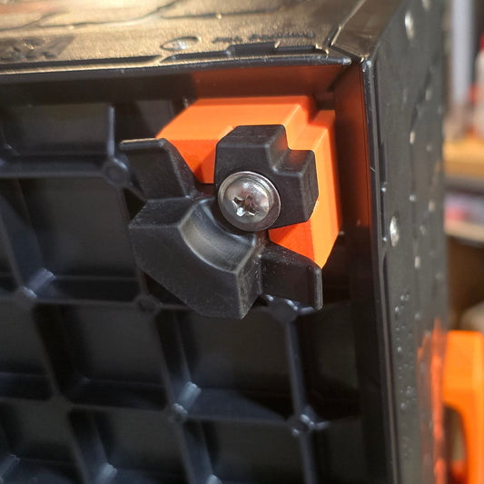 Rubber feet for risers