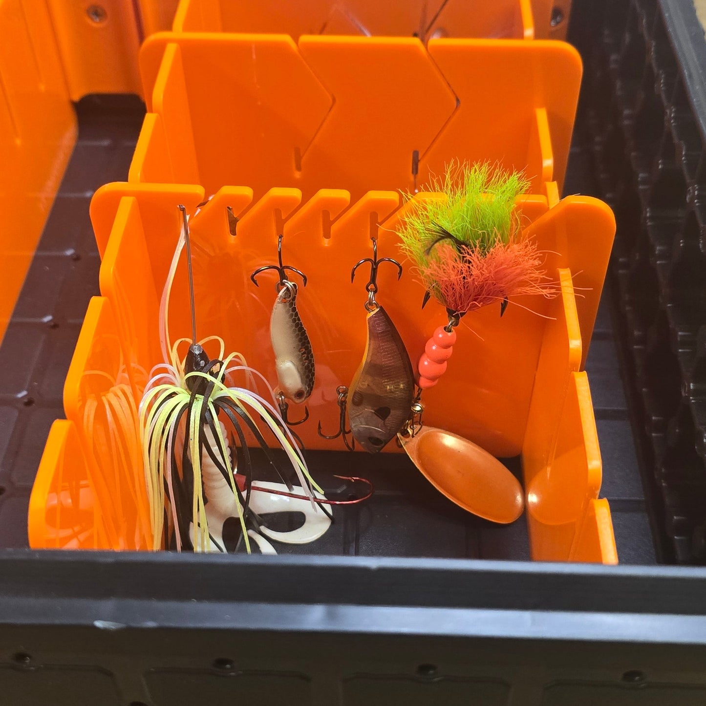 Lures in the lure hanger insert