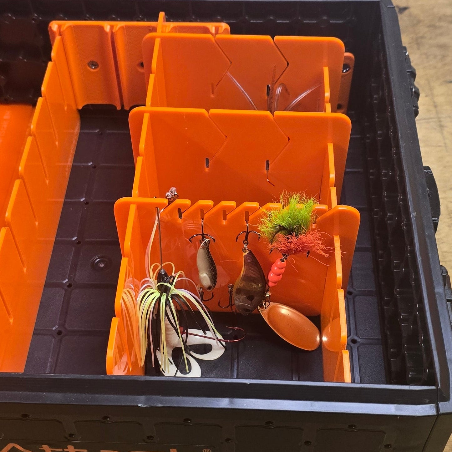 Lure management inserts in shortstak