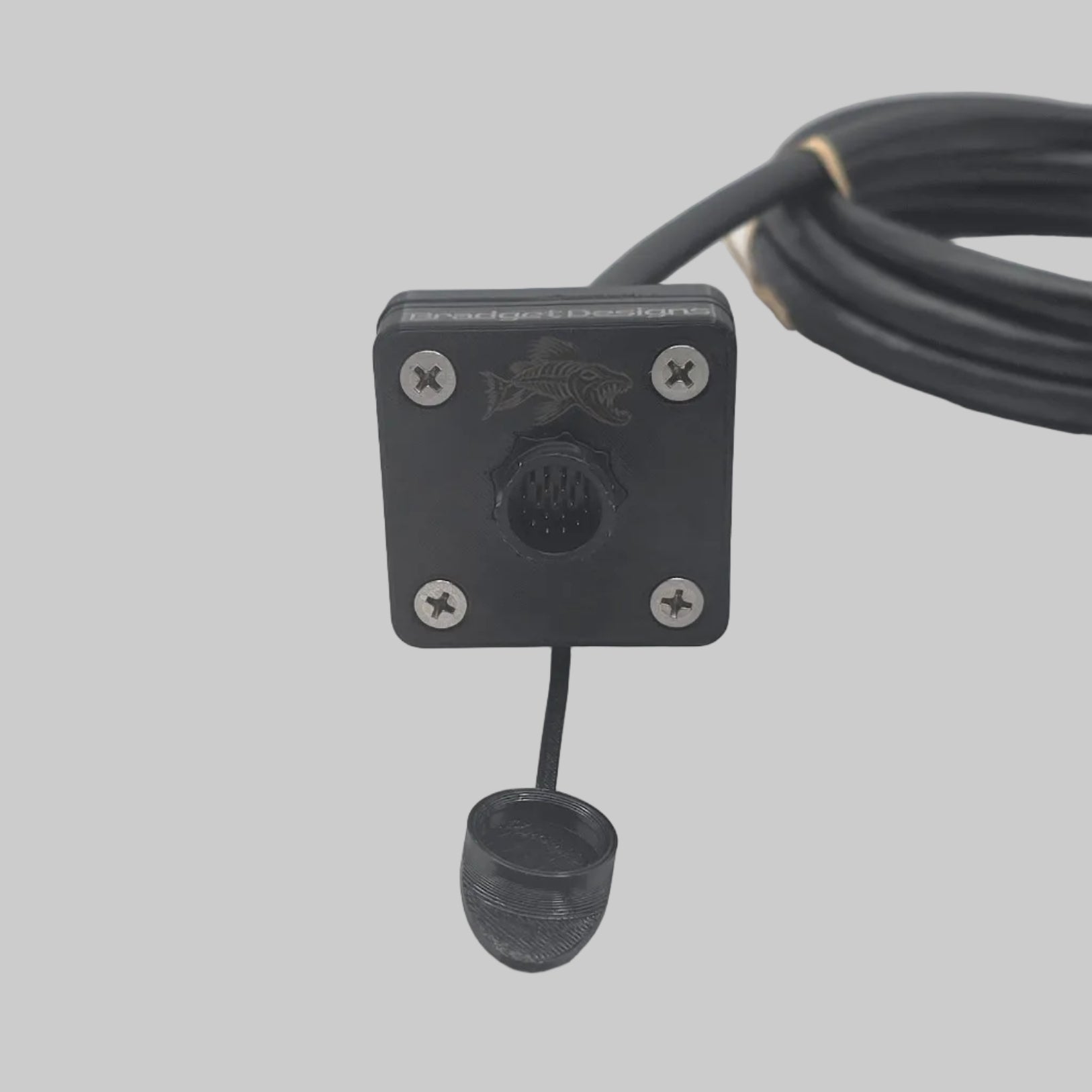 Photo of the mount with extension cable installed.