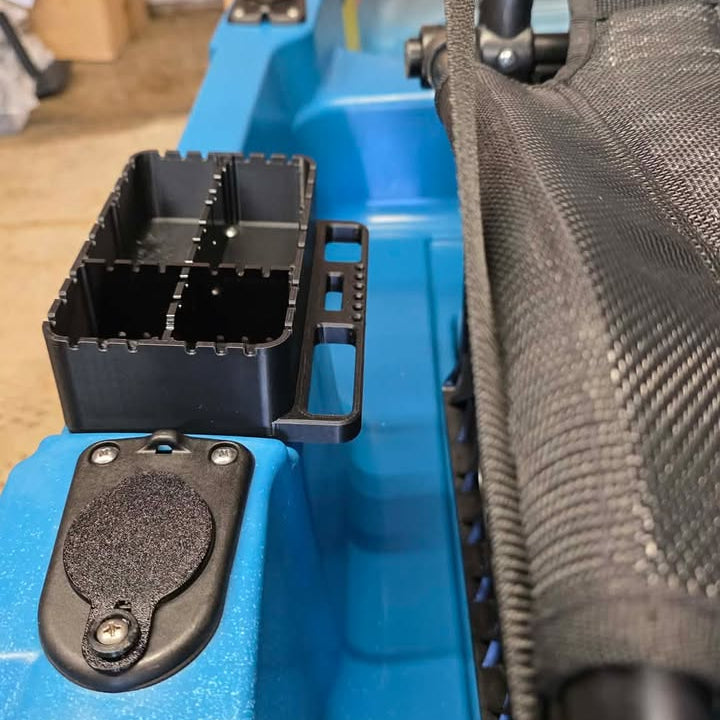 Photo from front showing tray and clearance