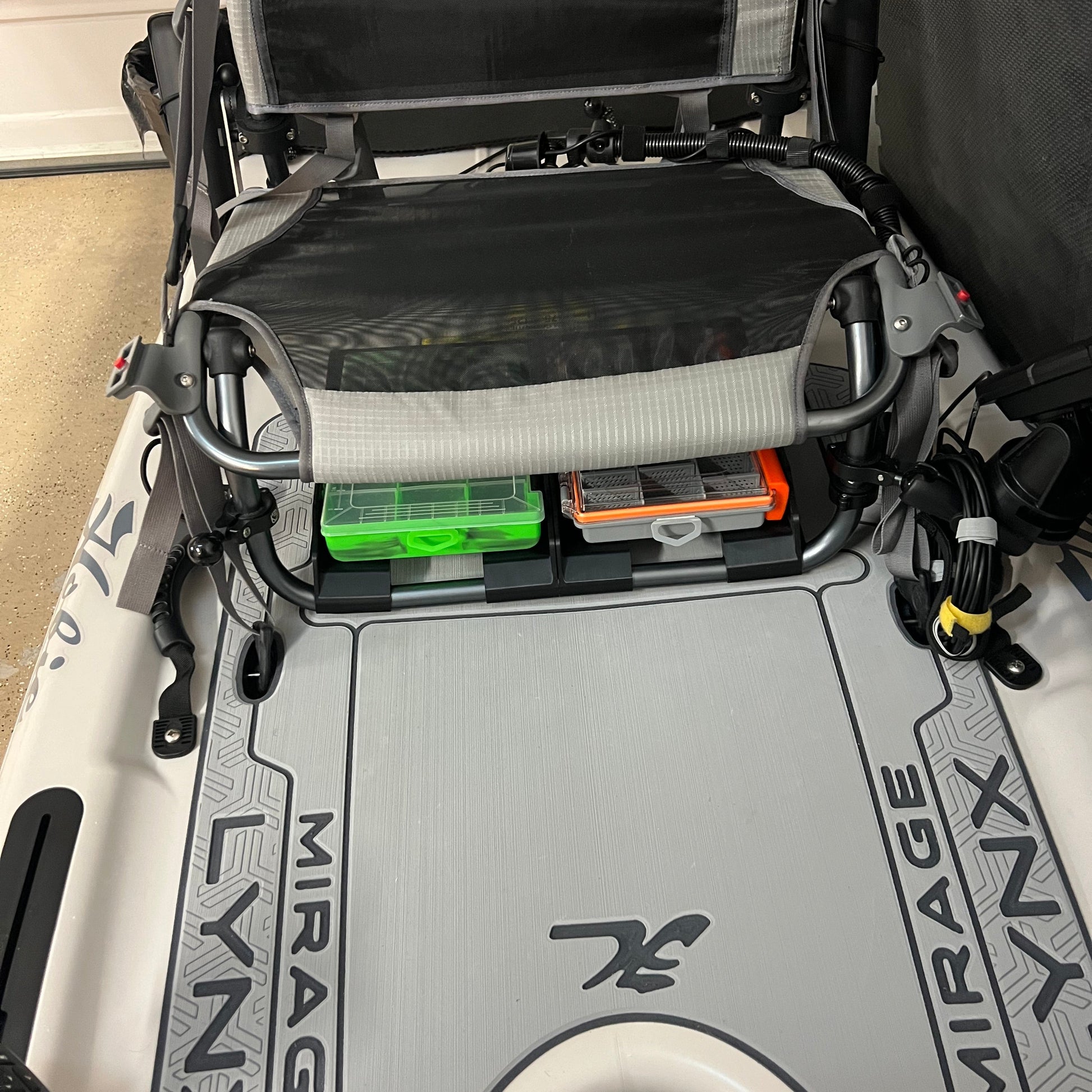 Photo of trays installed on Hobie Lynx