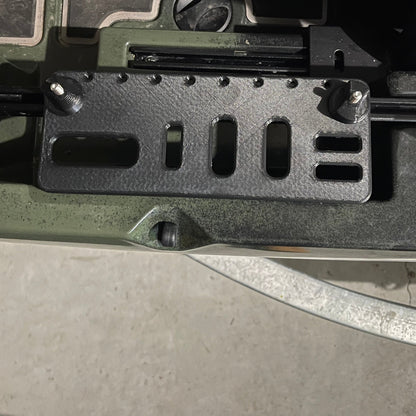 Photo of tool holder installed without tools