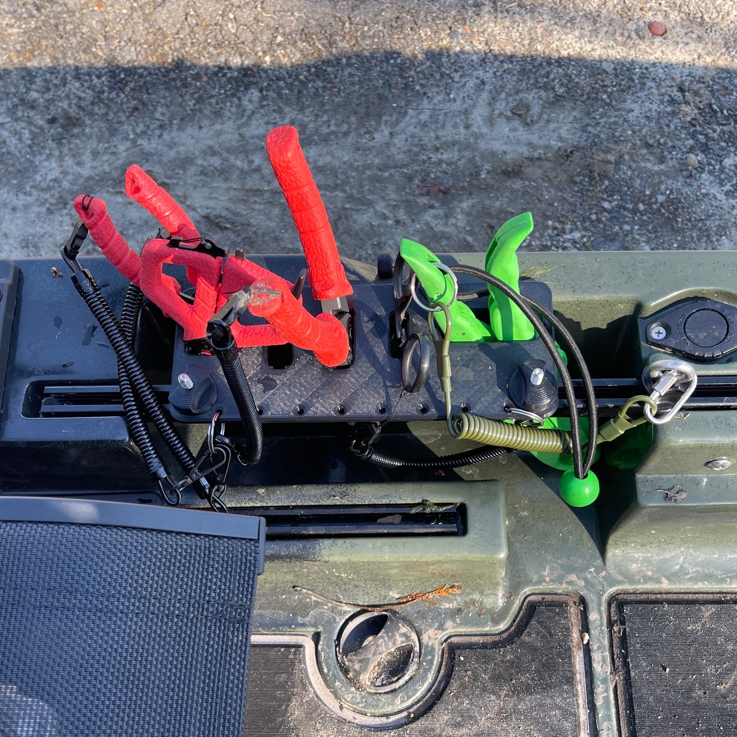 Photo of the tool holder in use