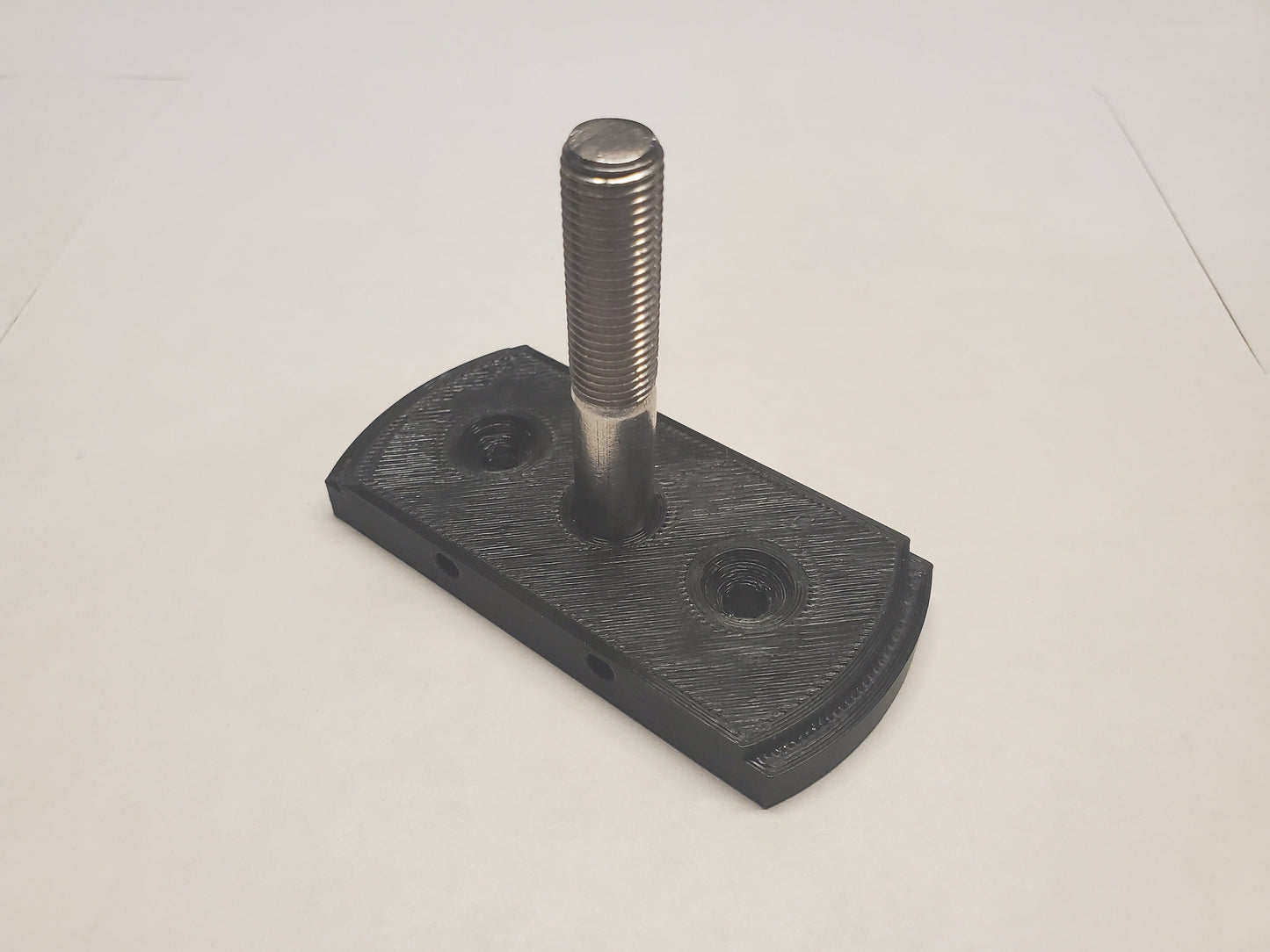 Photo of the bolt on mount